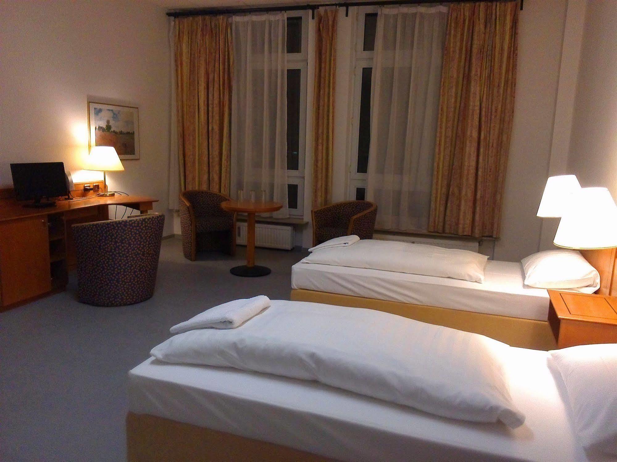 Willy Hotel Frankfurt Frankfurt am Main Exterior photo